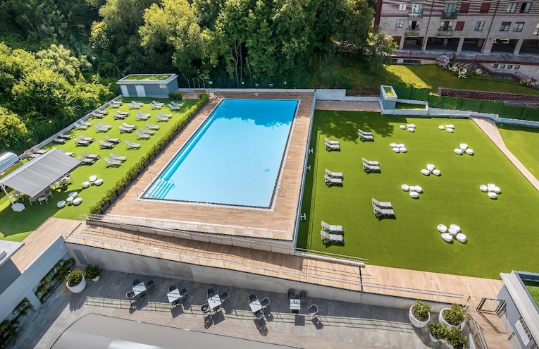 Swimming pools - 4