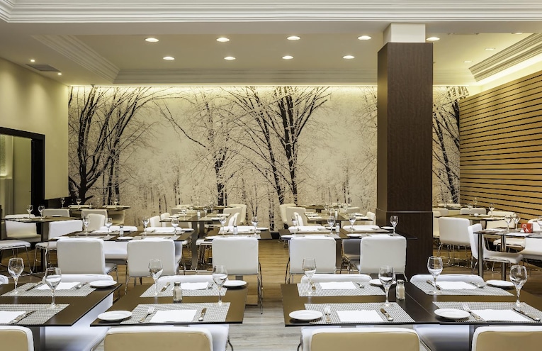 Restaurants - 7