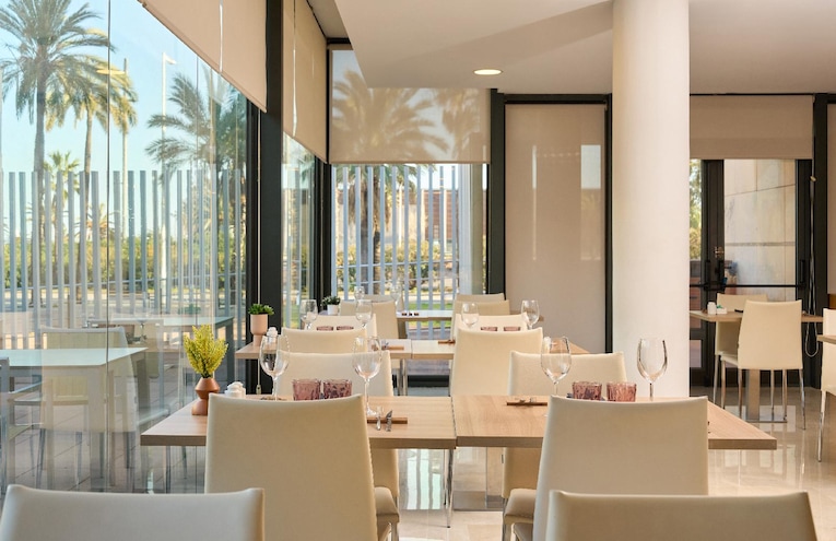 Restaurants - 8