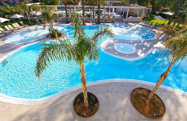 Swimming pools - 12