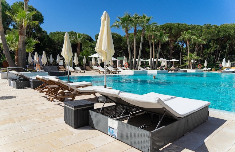 Swimming pools - 1