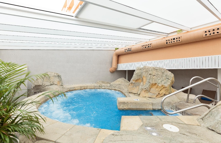 Swimming pools - 6