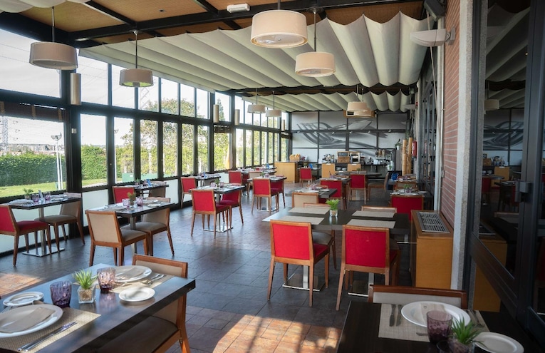 Restaurants - 3