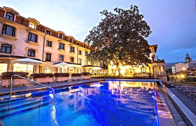 Swimming pools - 1