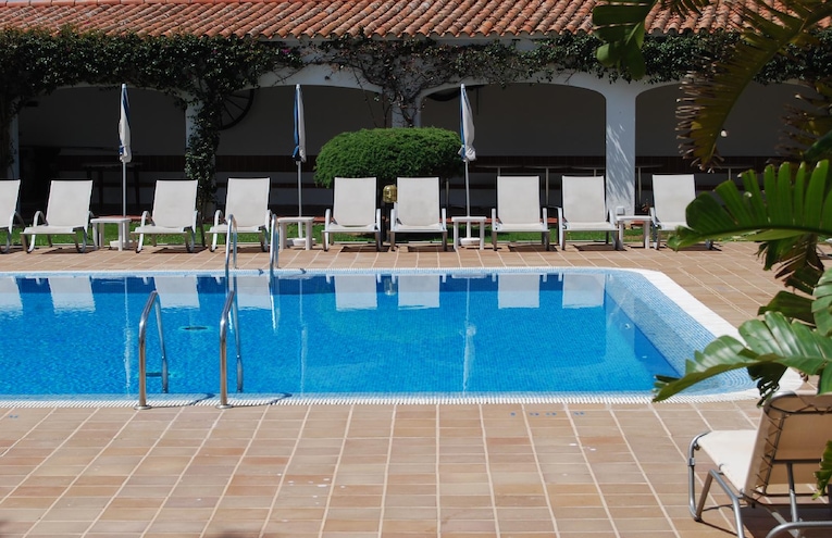 Swimming pools - 1
