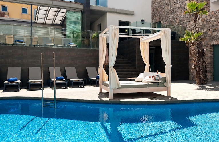 Swimming pools - 1