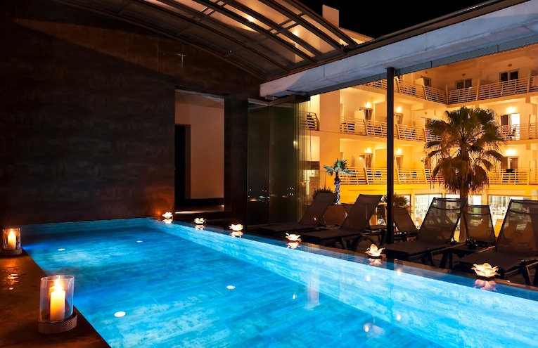 Swimming pools - 3