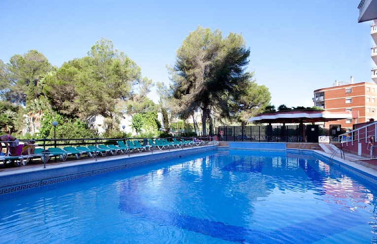 Swimming pools - 1