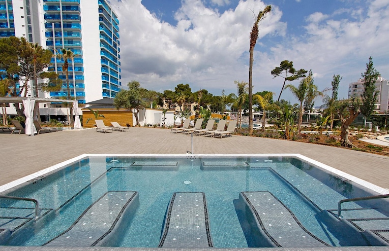 Swimming pools - 4