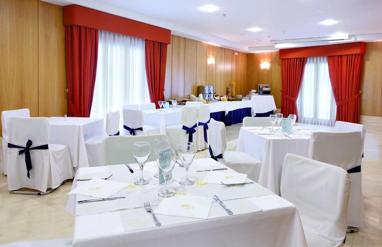 Restaurants - 3