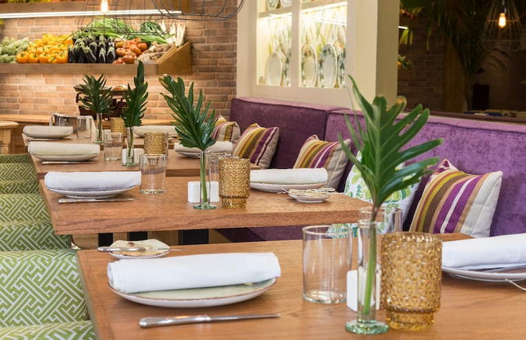 Restaurants - 10