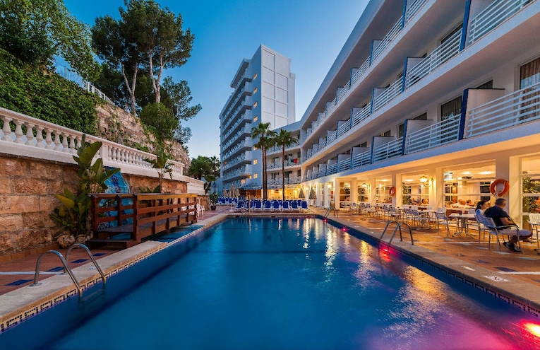 Swimming pools - 3
