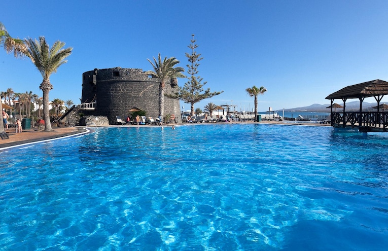 Swimming pools - 4