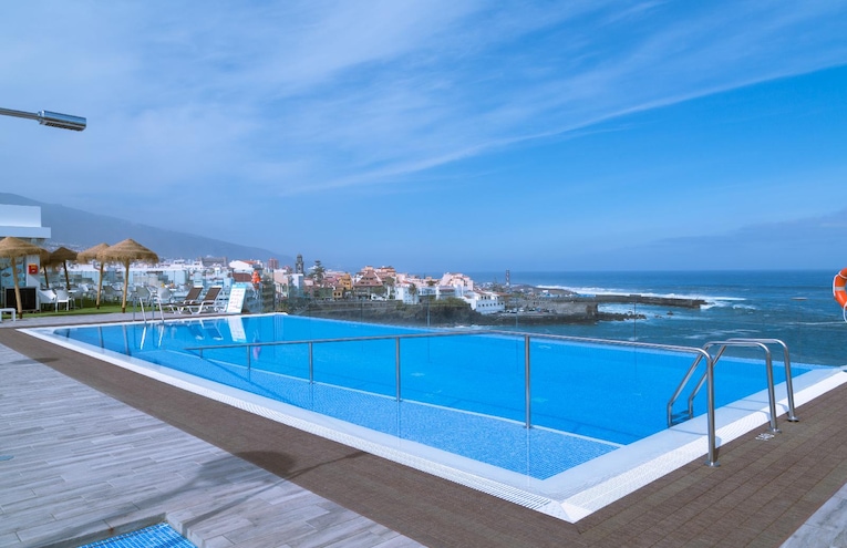 Swimming pools - 1