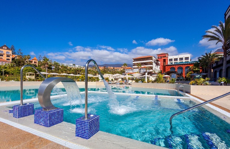 Swimming pools - 2