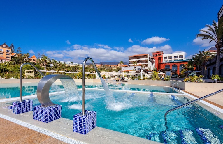 Swimming pools - 2