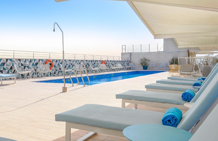 Swimming pools - 2