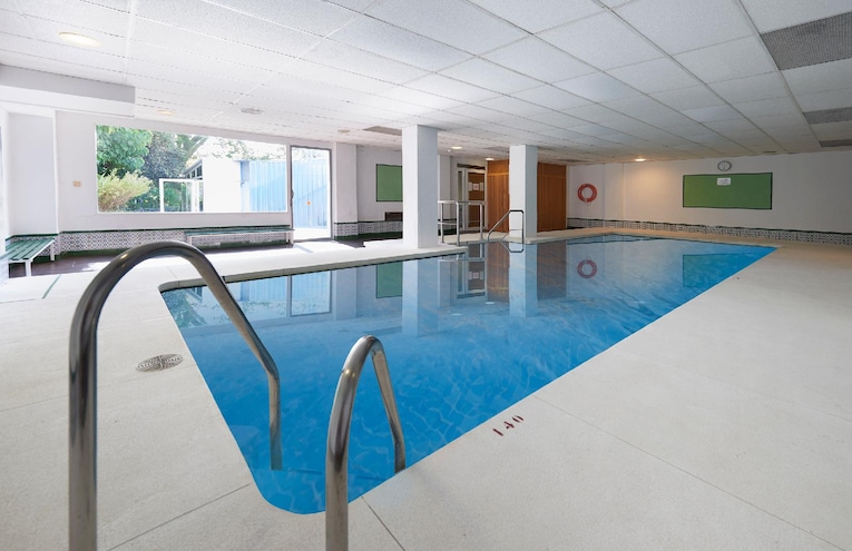 Swimming pools - 4