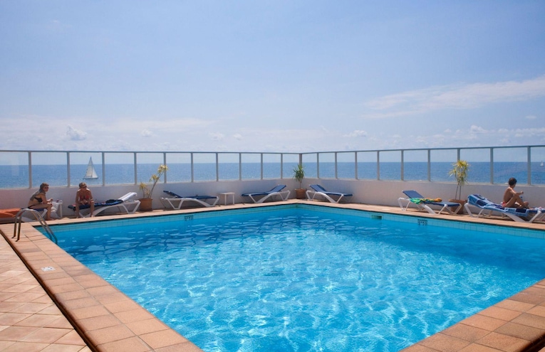 Swimming pools - 1