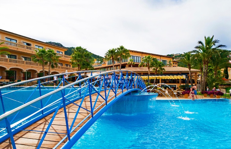 Swimming pools - 2