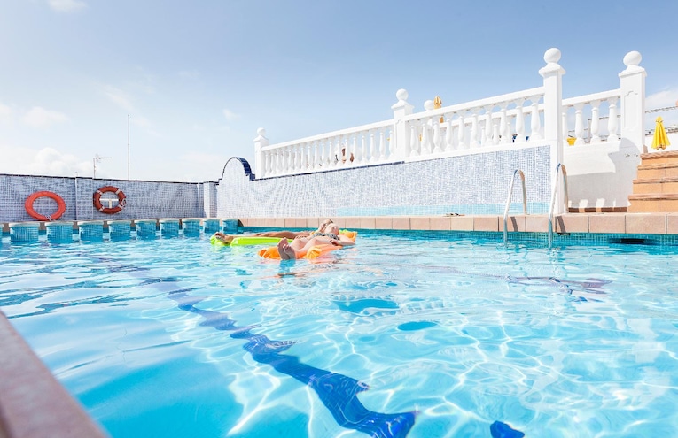Swimming pools - 1