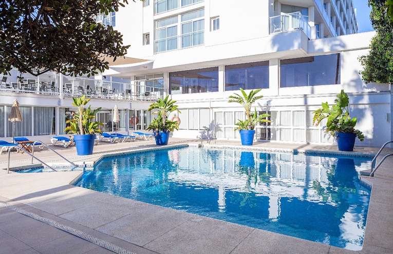 Swimming pools - 2