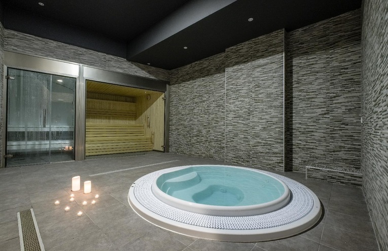 Swimming pools - 7