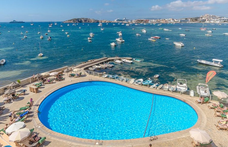 Swimming pools - 1