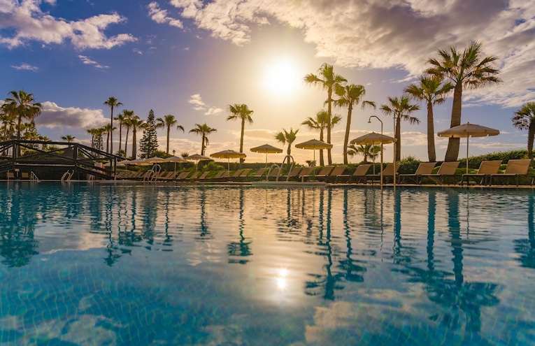 Swimming pools - 1