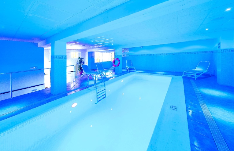 Swimming pools - 2