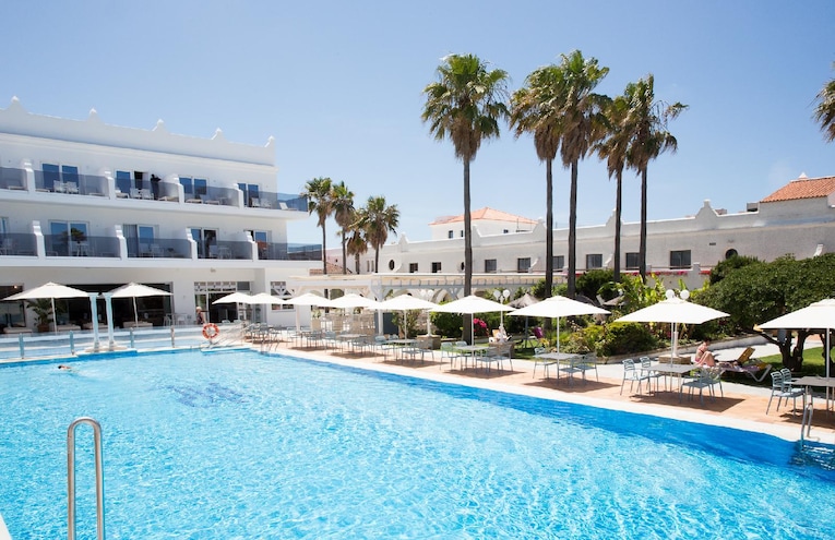 Swimming pools - 4