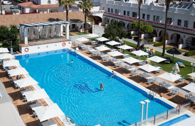 Swimming pools - 6