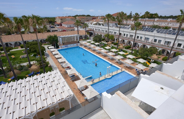 Swimming pools - 12