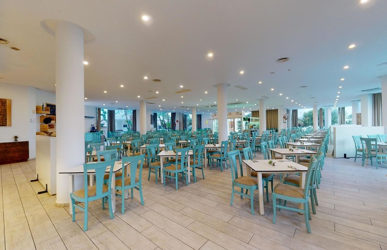 Restaurants - 4