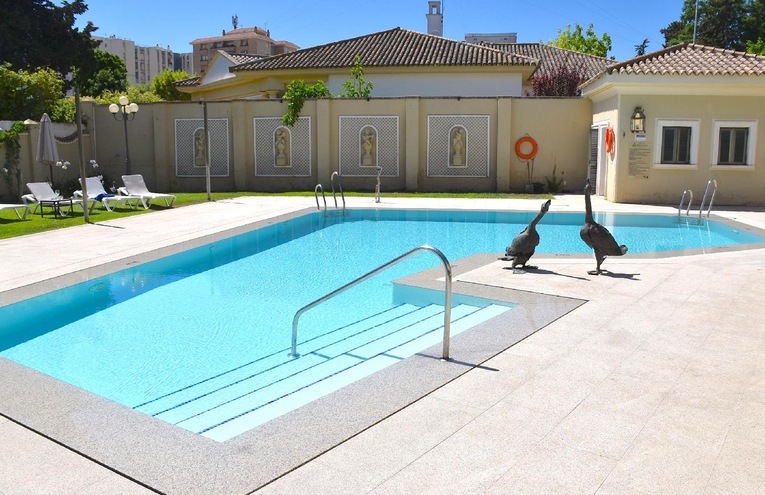 Swimming pools - 4