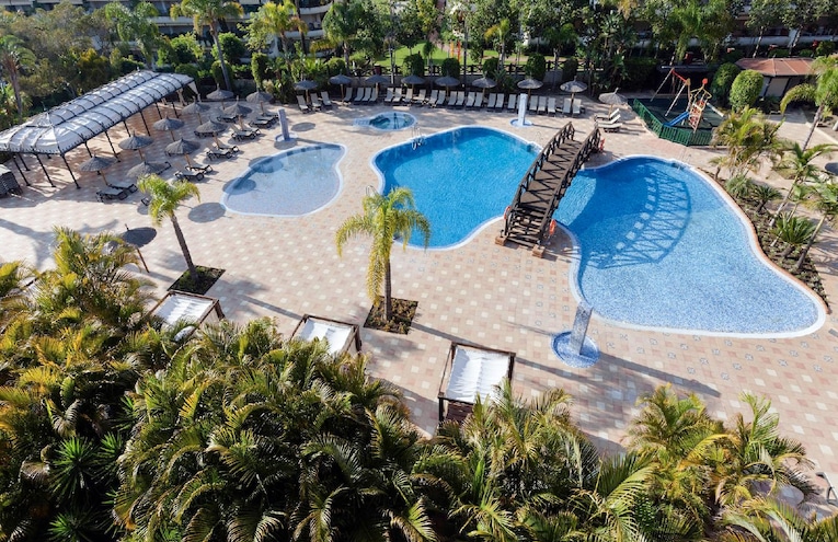 Swimming pools - 1