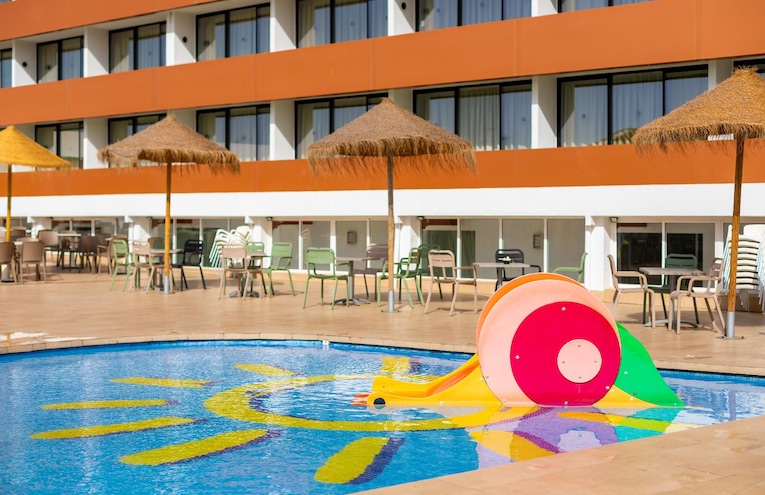 Swimming pools - 2