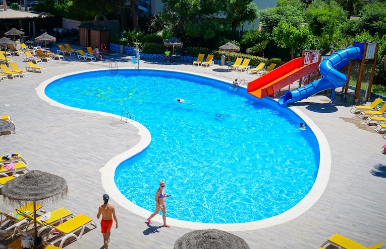 Swimming pools - 3