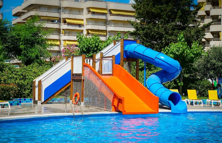 Swimming pools - 2