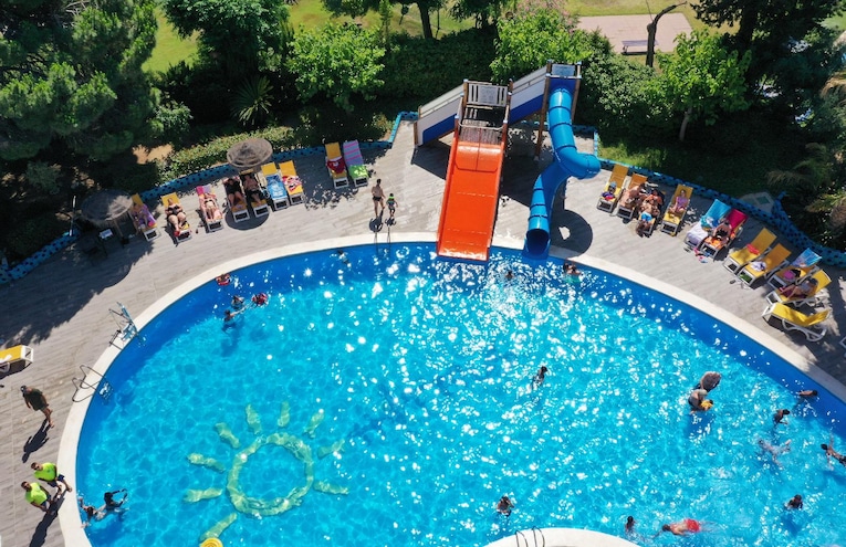 Swimming pools - 4