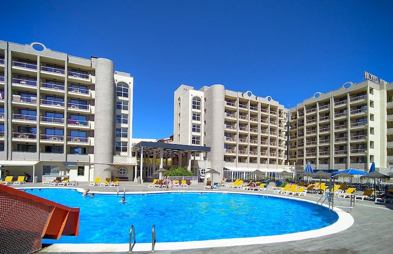 Swimming pools - 1