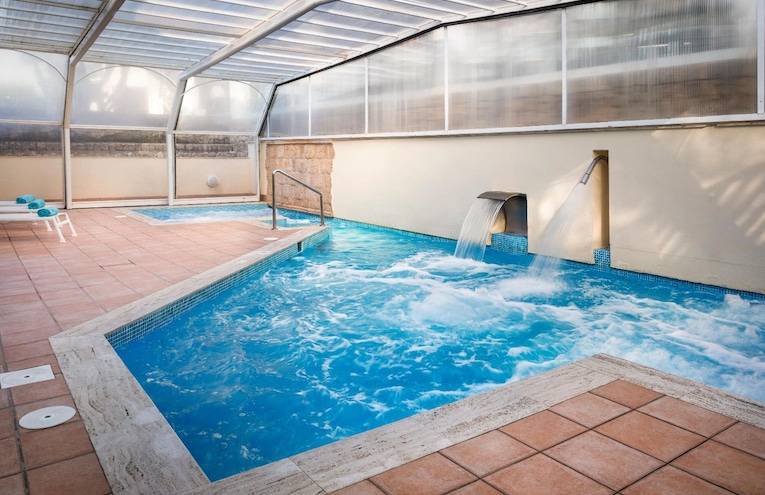 Swimming pools - 5
