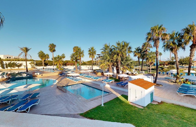 Swimming pools - 3
