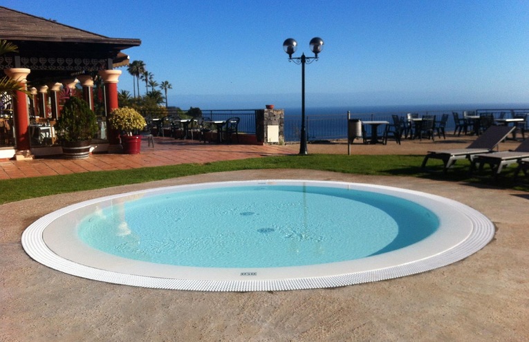 Swimming pools - 1