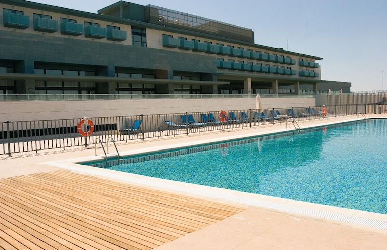 Swimming pools - 1