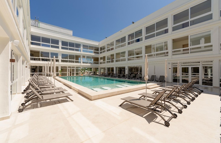 Swimming pools - 3