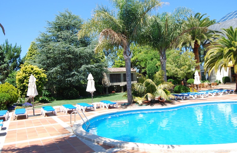 Swimming pools - 1