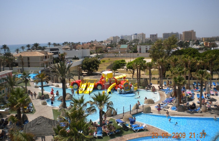 Swimming pools - 2