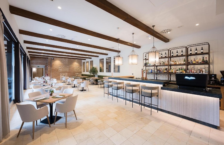 Restaurants - 4