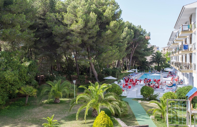 Swimming pools - 1
